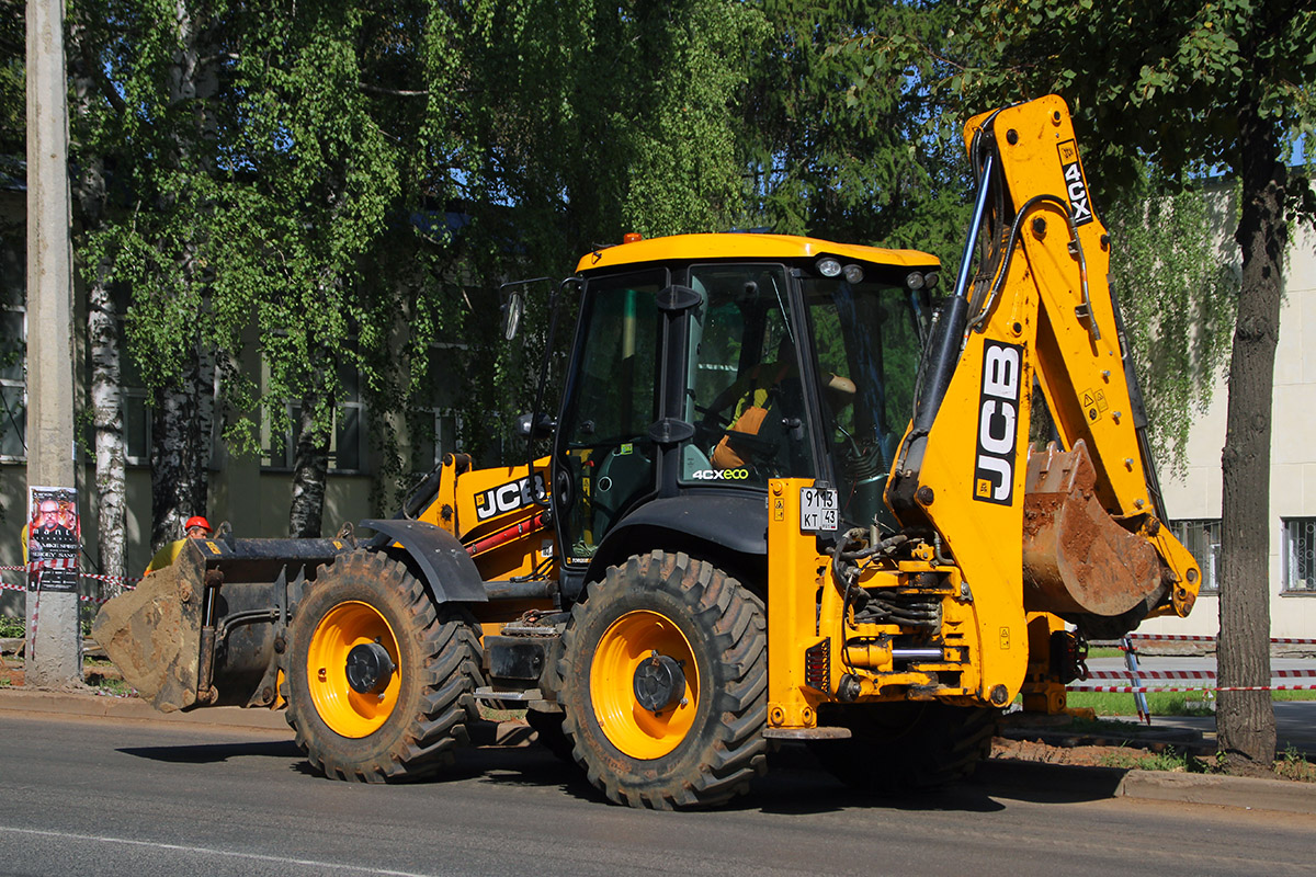 Кировская область, № 9113 КТ 43 — JCB 4CX