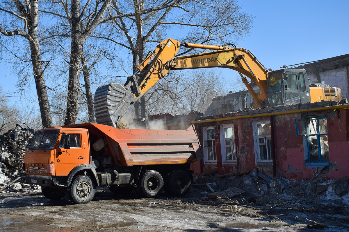 Алтайский край, № А 957 АО 154 — КамАЗ-5511