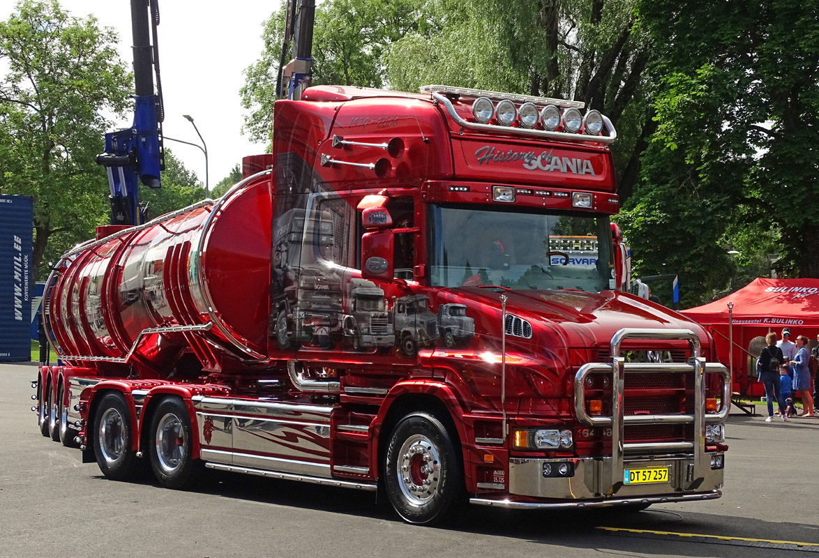 Дания, № DT 57 257 — Scania ('1996) T-Series 164G; Эстония — Tallinn Truck Show 2023