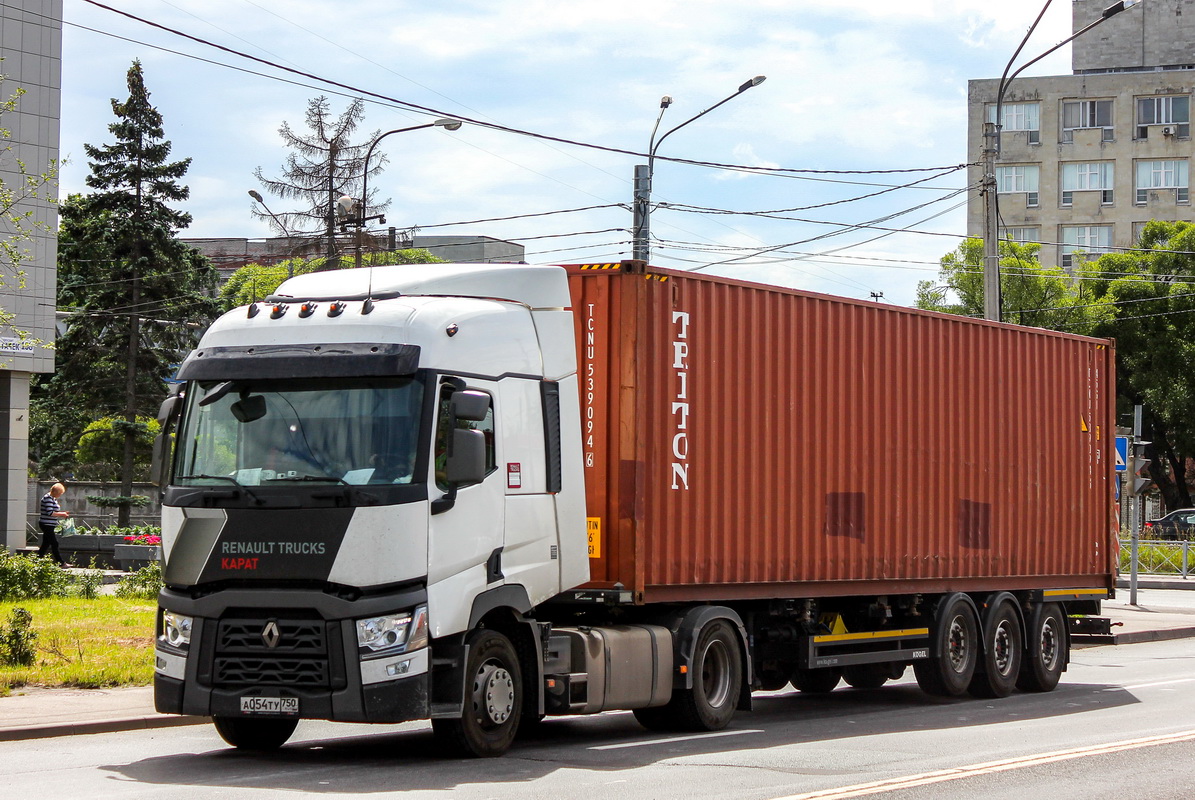 Ленинградская область, № А 054 ТУ 750 — Renault T-Series ('2013)