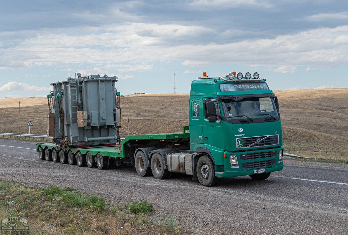 Алматинская область, № 983 UCB 05 — Volvo ('2008) FH.520