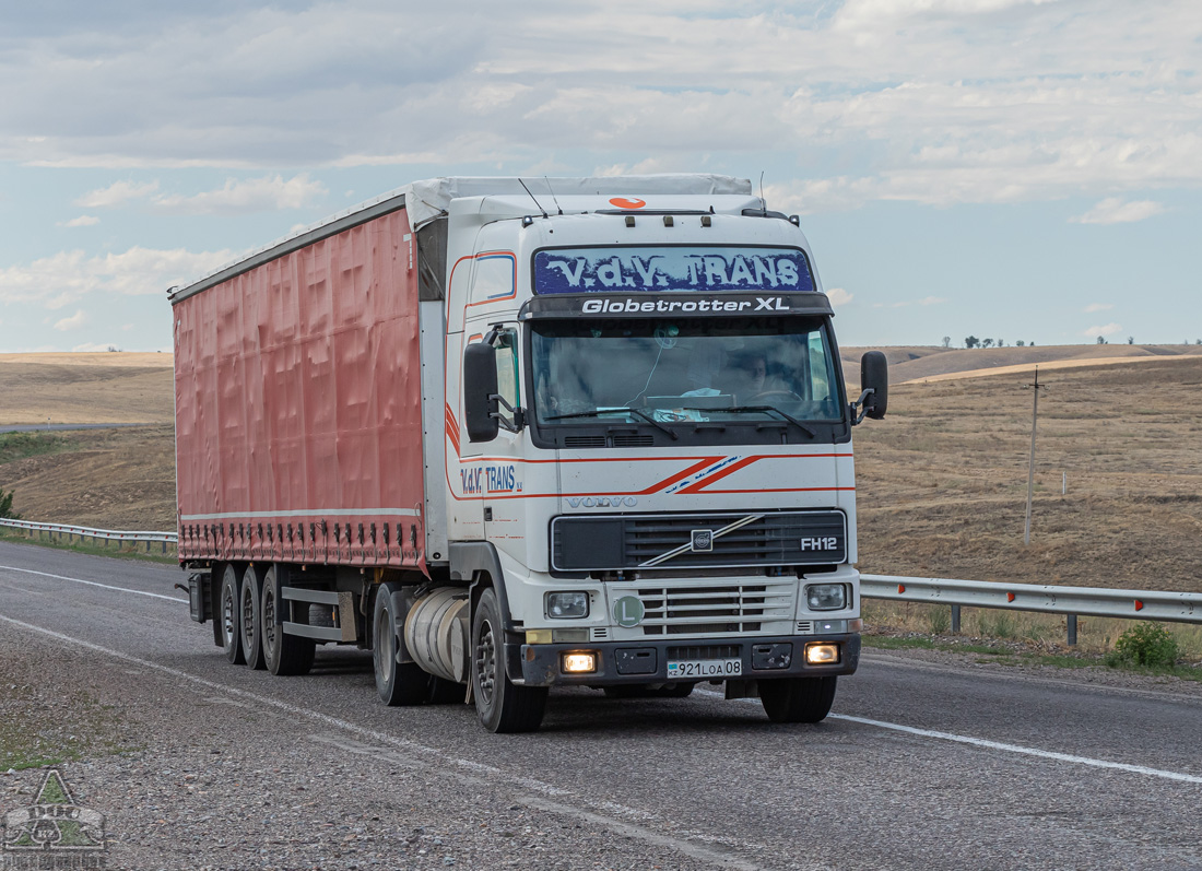 Жамбылская область, № 921 LOA 08 — Volvo ('1993) FH-Series