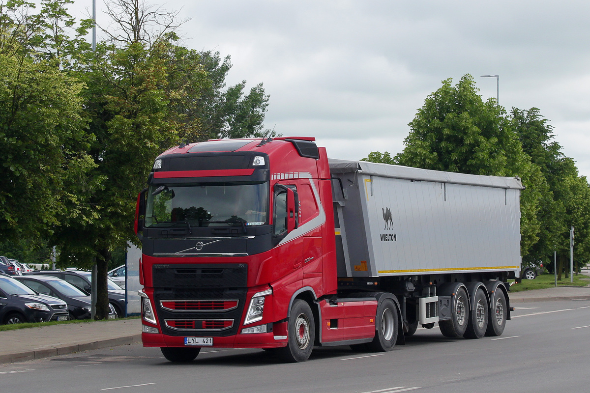 Литва, № LYL 421 — Volvo ('2012) FH.500