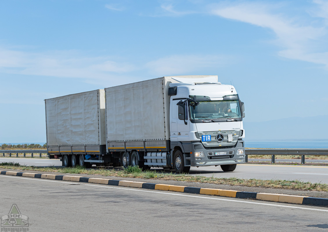 Алматинская область, № 210 VYA 05 — Mercedes-Benz Actros ('2009) 2541