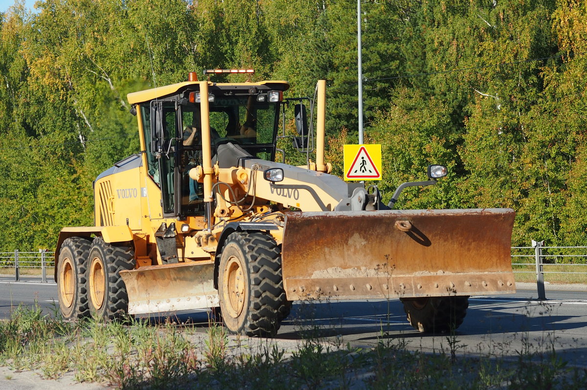 Ханты-Мансийский автоном.округ, № 9999 УР 86 — Volvo G946