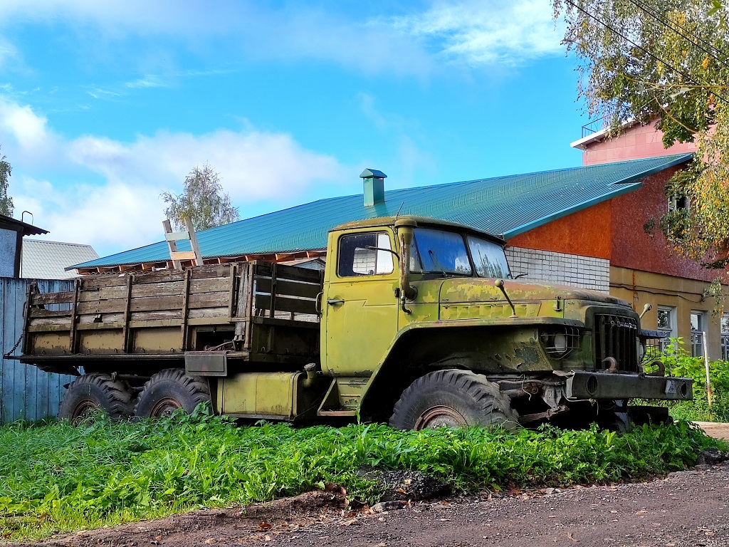 Тверская область, № (69) Б/Н 0009 — Урал-375Д