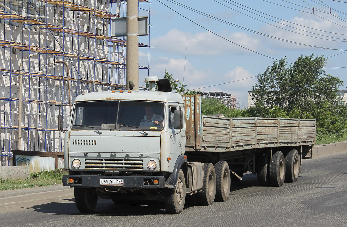 Челябинская область, № В 697 МТ 174 — КамАЗ-54112