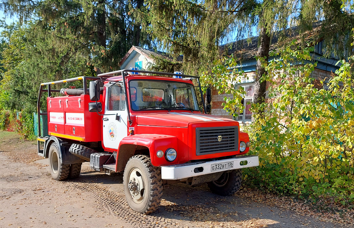 Воронежская область, № Е 332 ВТ 136 — ГАЗ-33086 «Земляк»