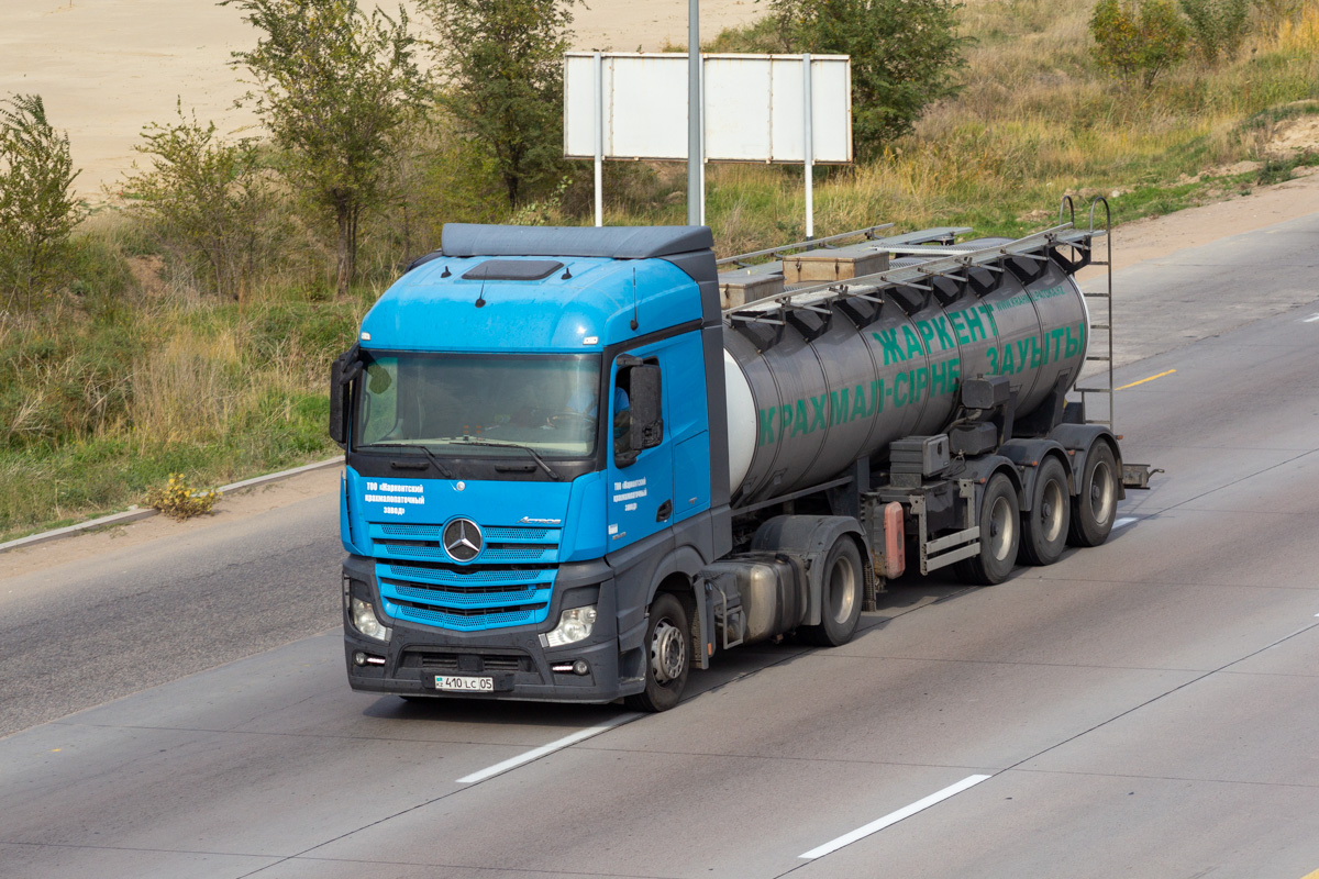 Алматинская область, № 410 LC 05 — Mercedes-Benz Actros ('2011) 1843