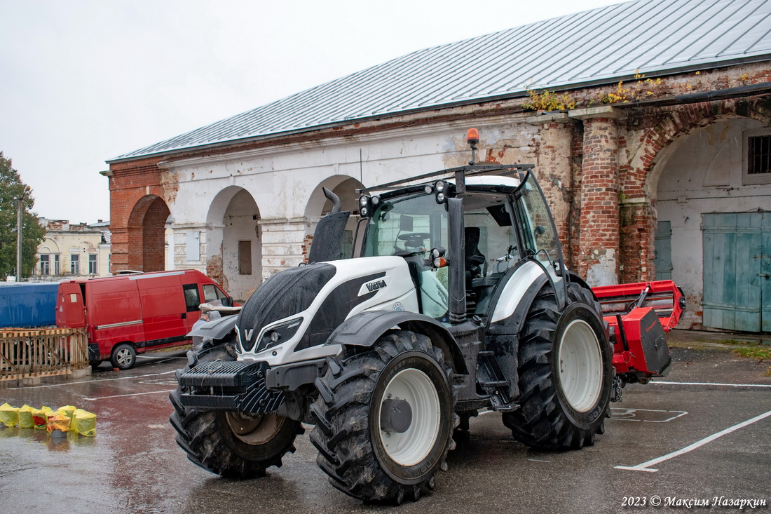 Рязанская область, № 0721 РА 62 — Valtra (общая модель)