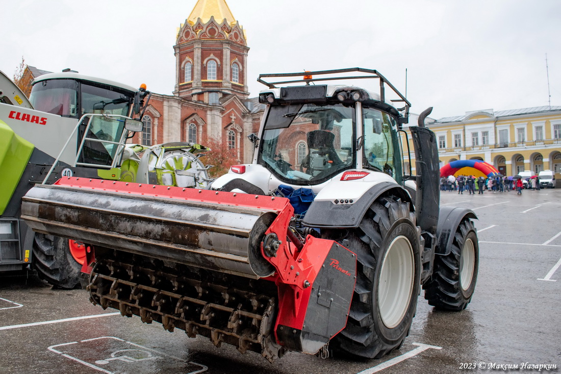 Рязанская область, № 0721 РА 62 — Valtra (общая модель)