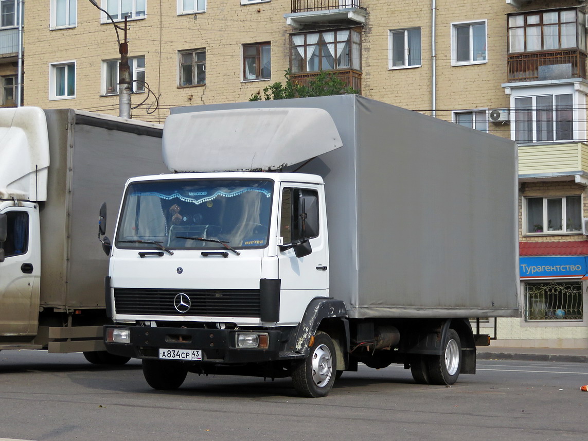 Кировская область, № А 834 СР 43 — Mercedes-Benz LK (общ. мод.)