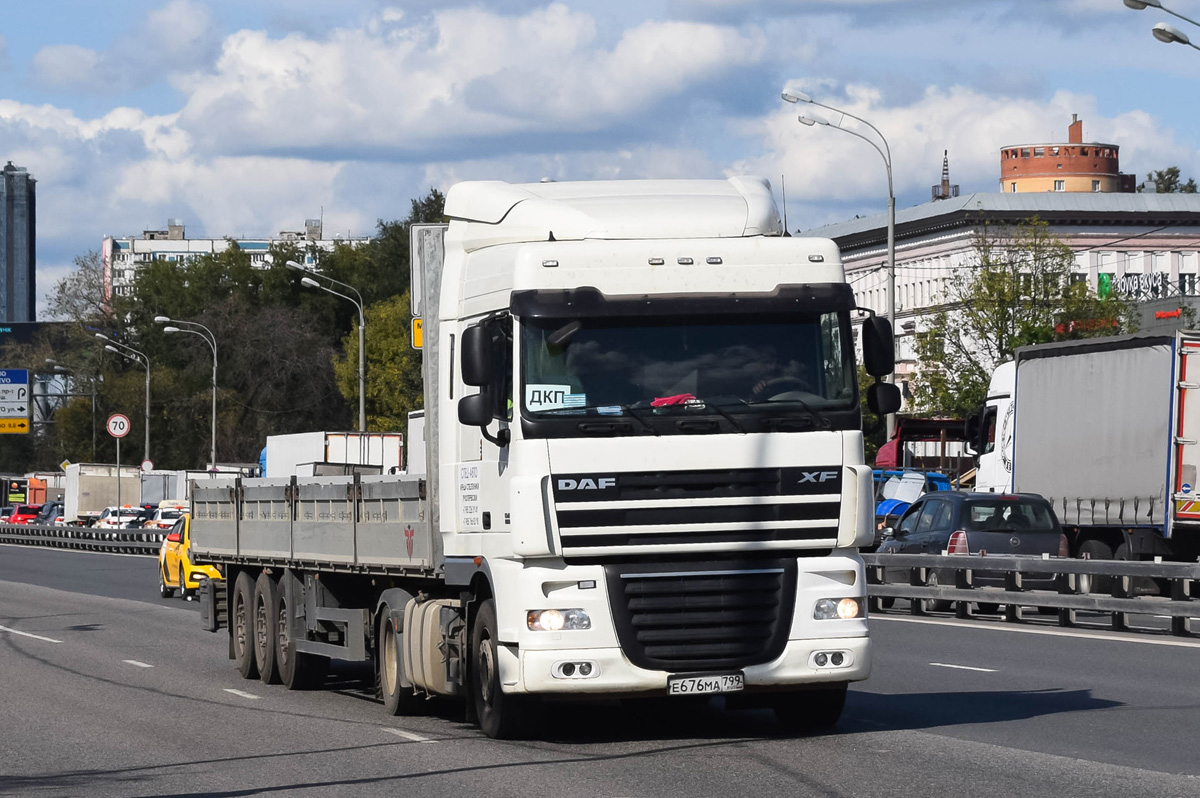 Москва, № Е 676 МА 799 — DAF XF105 FT