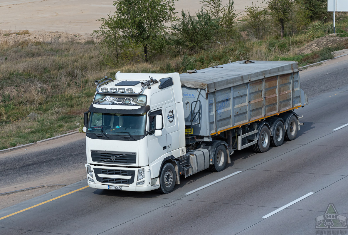 Польша, № KNT 00677 — Volvo ('2008) FH.500