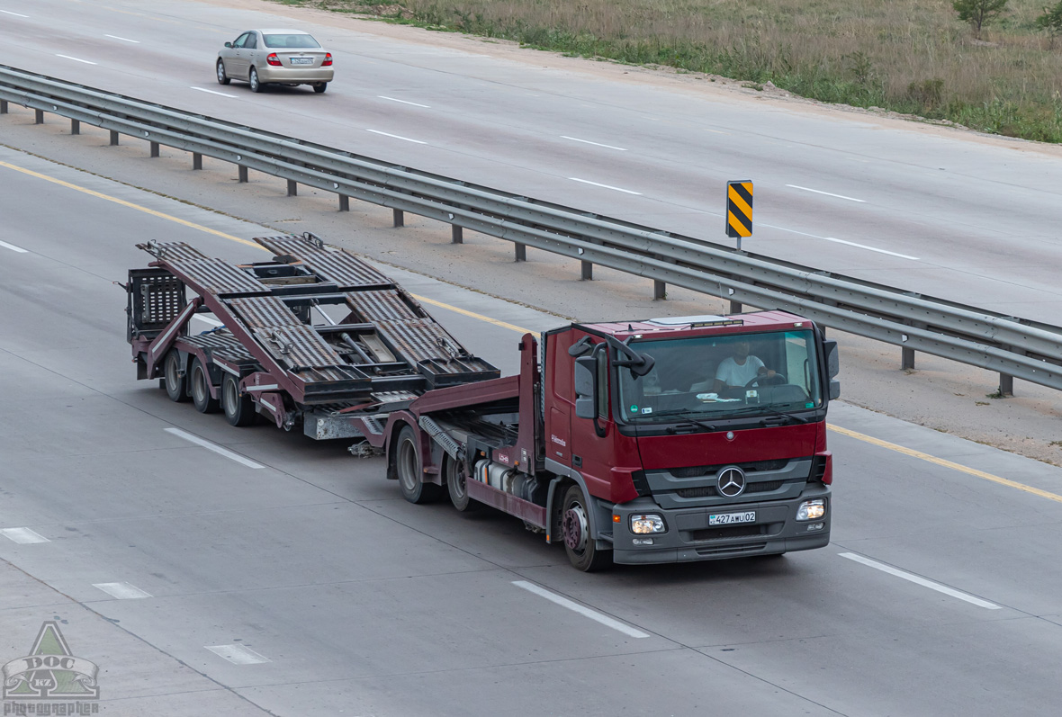 Алматы, № 427 AWU 02 — Mercedes-Benz Actros ('2003) 1841