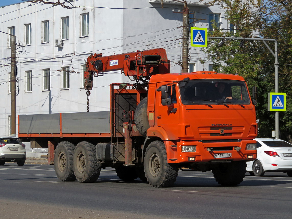 Кировская область, № Р 017 НТ 58 — КамАЗ-43118 (общая модель)