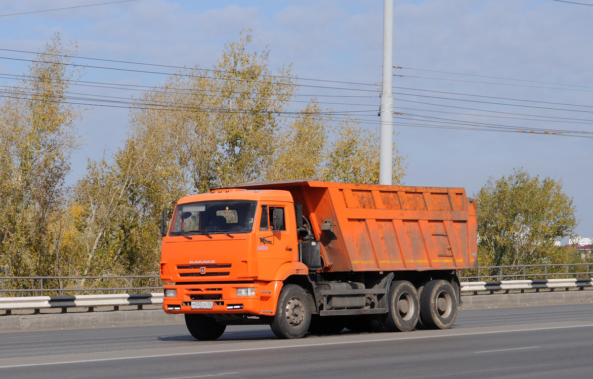 Омская область, № М 050 ОА 55 — КамАЗ-6520-06 [65200F]