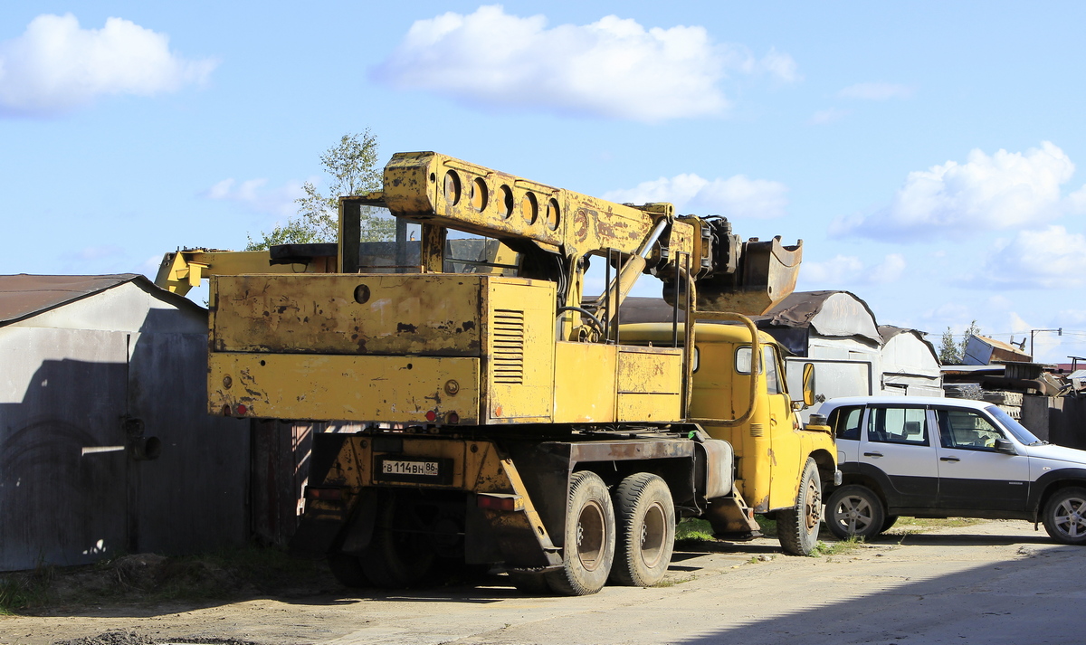 Ханты-Мансийский автоном.округ, № В 114 ВН 86 — Tatra 148