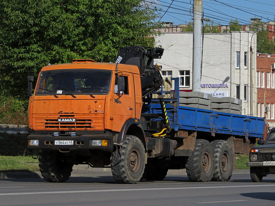 Кировская область, № У 564 ХС 43 — КамАЗ-43118-10 [43118K]