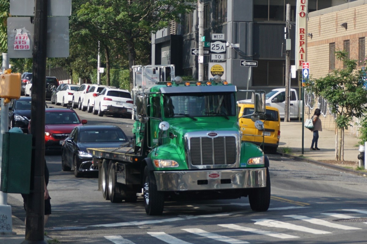 США, № (US) U/N 0012 — Peterbilt 337