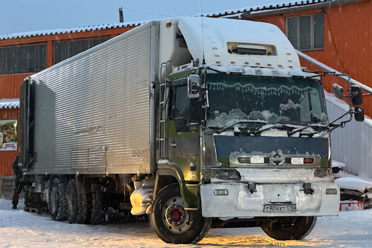 Приморский край, № Т 904 ХТ 125 — Hino Profia