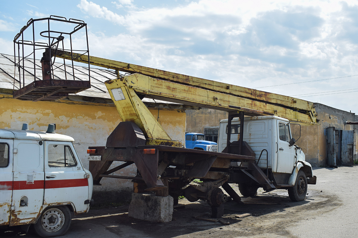 Алтайский край, № М 798 АВ 22 — ЗИЛ-433362