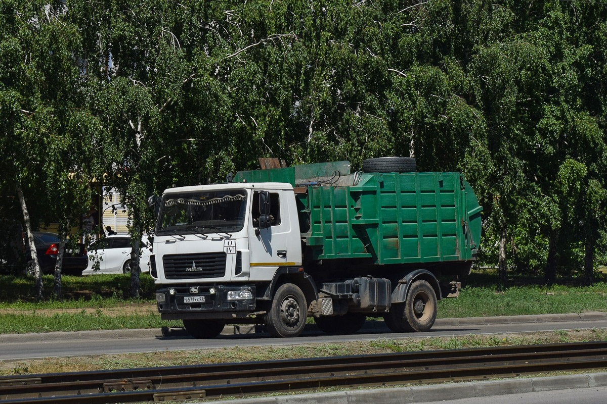 Алтайский край, № В 571 ХХ 22 — МАЗ-5340B2