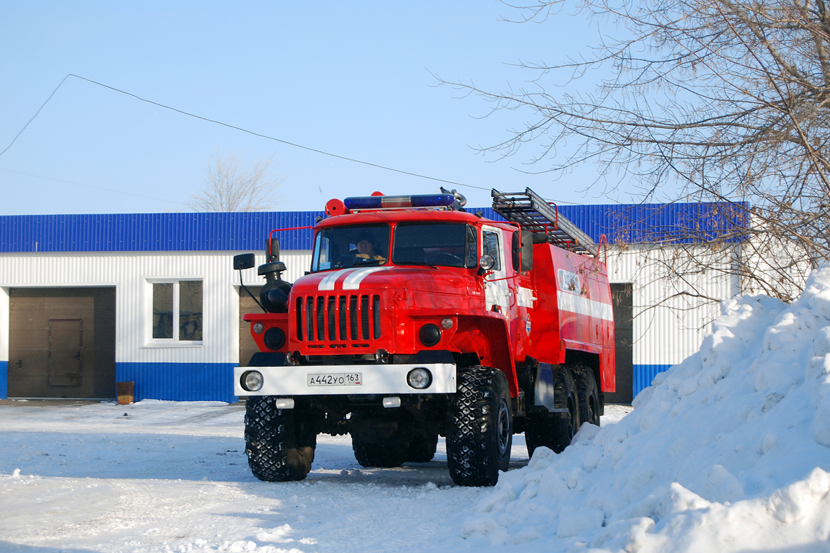 Самарская область, № А 442 УО 163 — Урал-5557-40