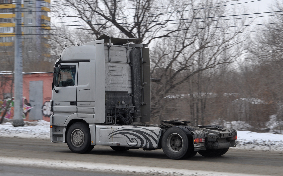 Омская область, № А 437 ОК 155 — Mercedes-Benz Actros ('2003) 1846