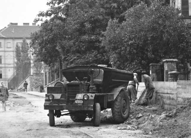 Венгрия, № FA-43-84 — Dutra (общая модель); Венгрия — Исторические фотографии (Спецтехника)