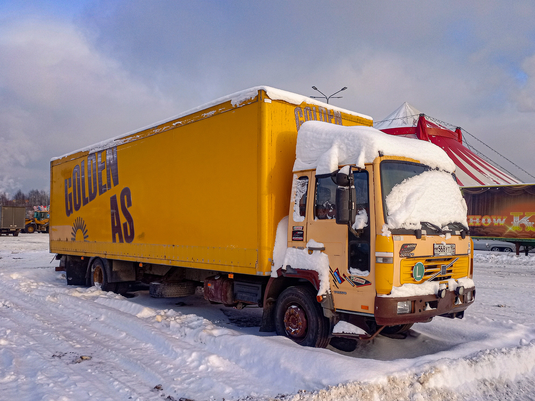 Московская область, № М 568 УТ 90 — Volvo FL6