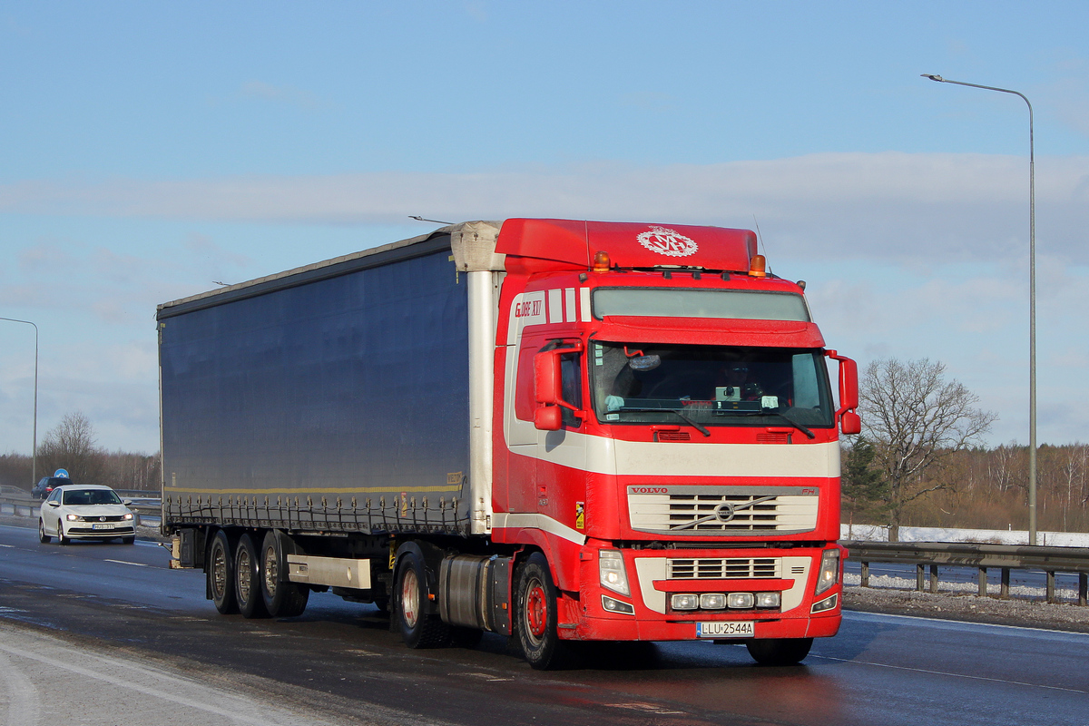 Польша, № LLU 2544A — Volvo ('2008) FH.460