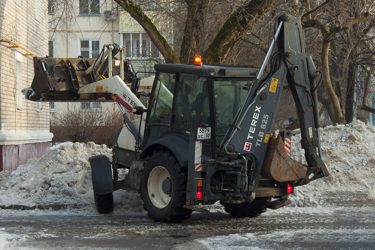 Московская область, № 5879 ХС 50 — Terex TLB-825