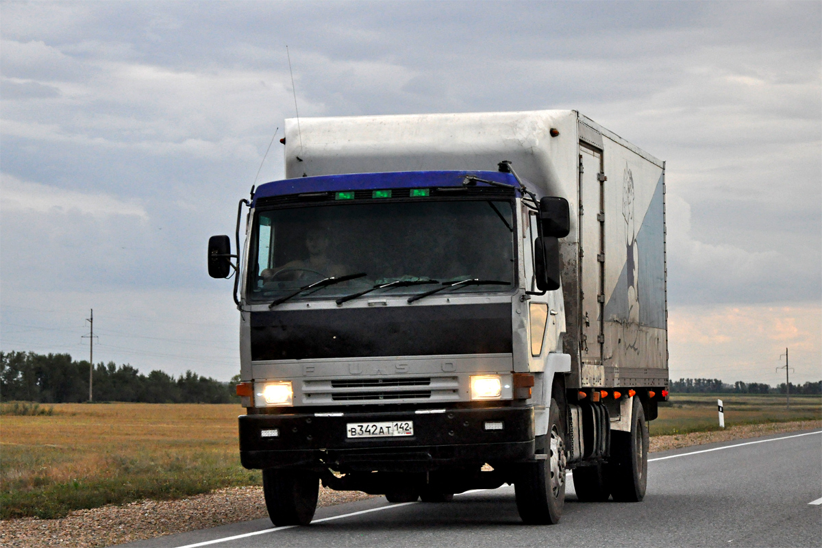 Кемеровская область, № В 342 АТ 142 — Mitsubishi Fuso Fighter