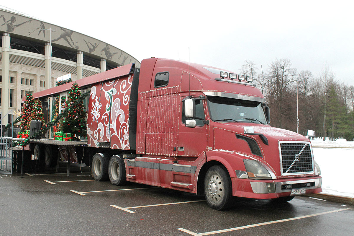 Московская область, № А 888 ЕЕ 750 — Volvo VNL670