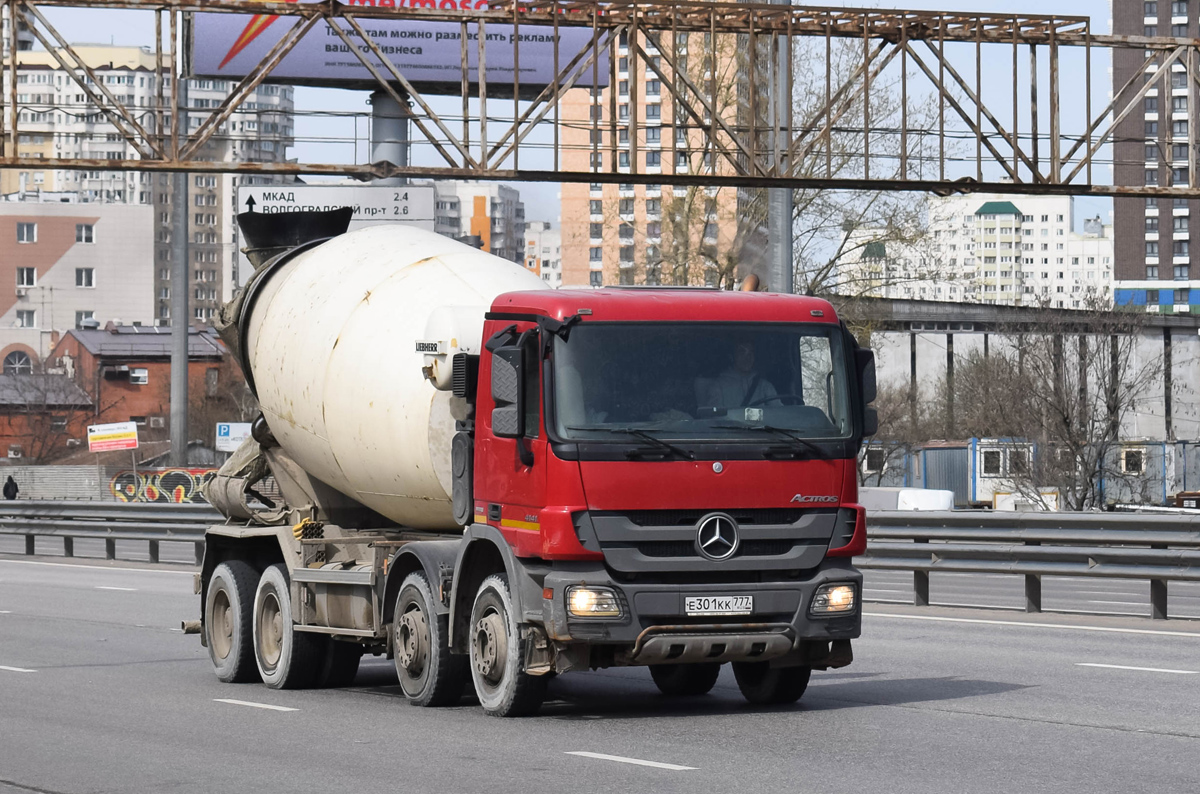 Москва, № Е 301 КК 777 — Mercedes-Benz Actros '09 4141 [Z9M]