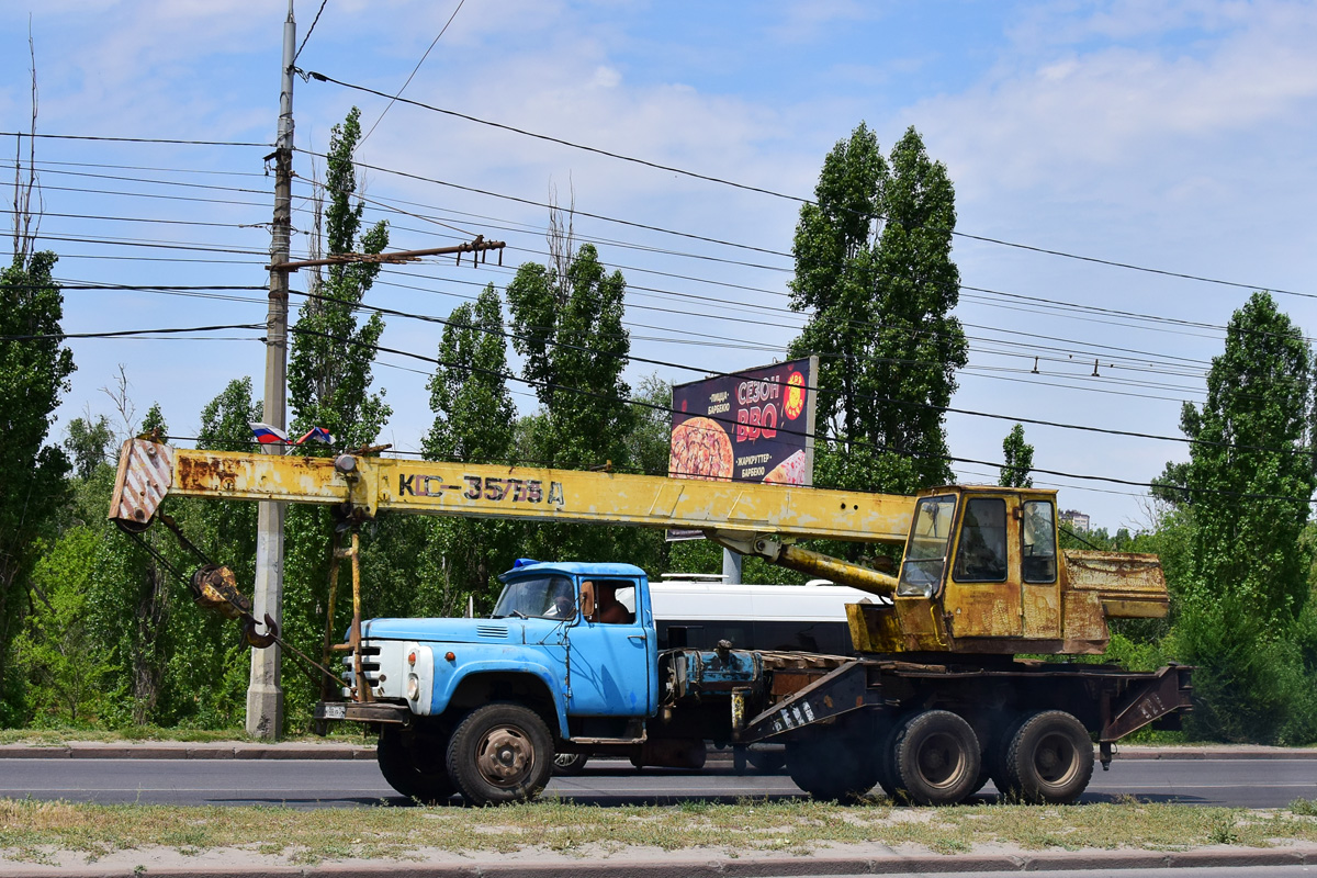 Волгоградская область, № У 888 УР 34 — ЗИЛ-133ГЯ