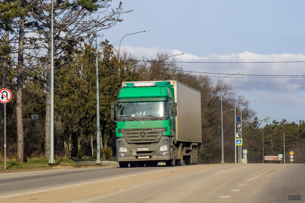 Брянская область, № О 904 РС 32 — Mercedes-Benz Actros ('2003) 1844