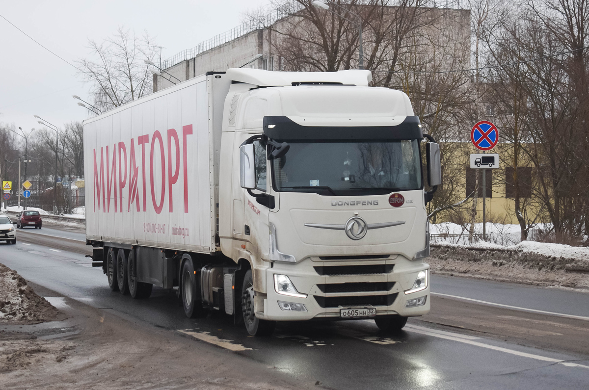 Московская область, № О 605 НН 32 — Dongfeng GX DFH4180