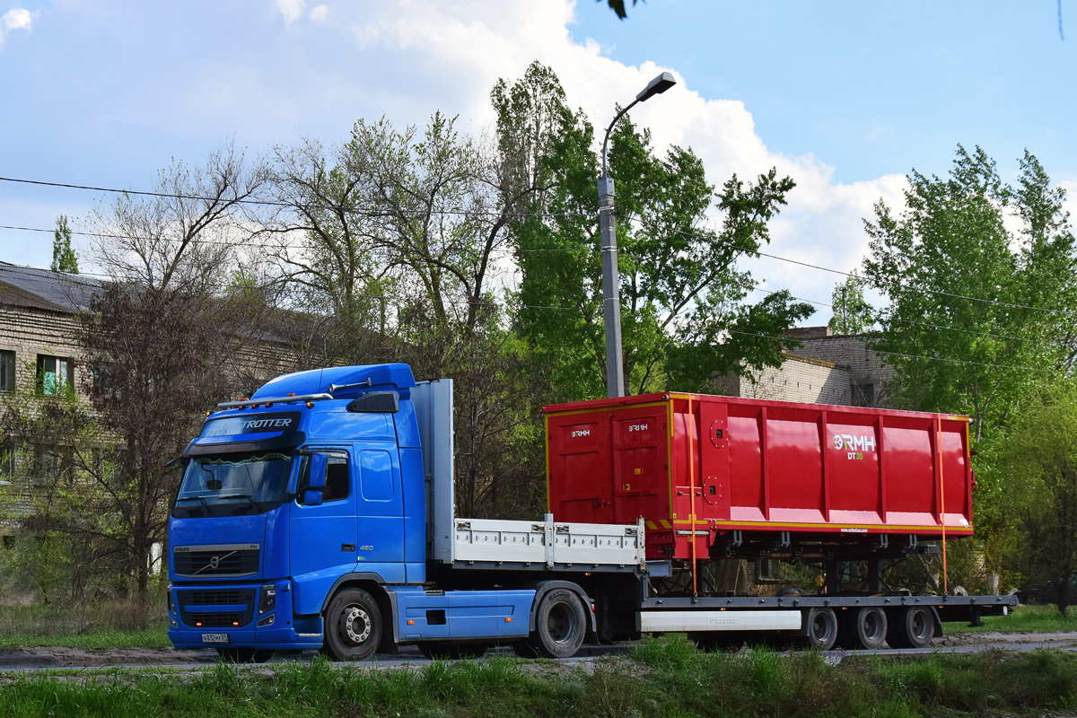 Адыгея, № А 032 МУ 01 — Volvo ('2008) FH.460