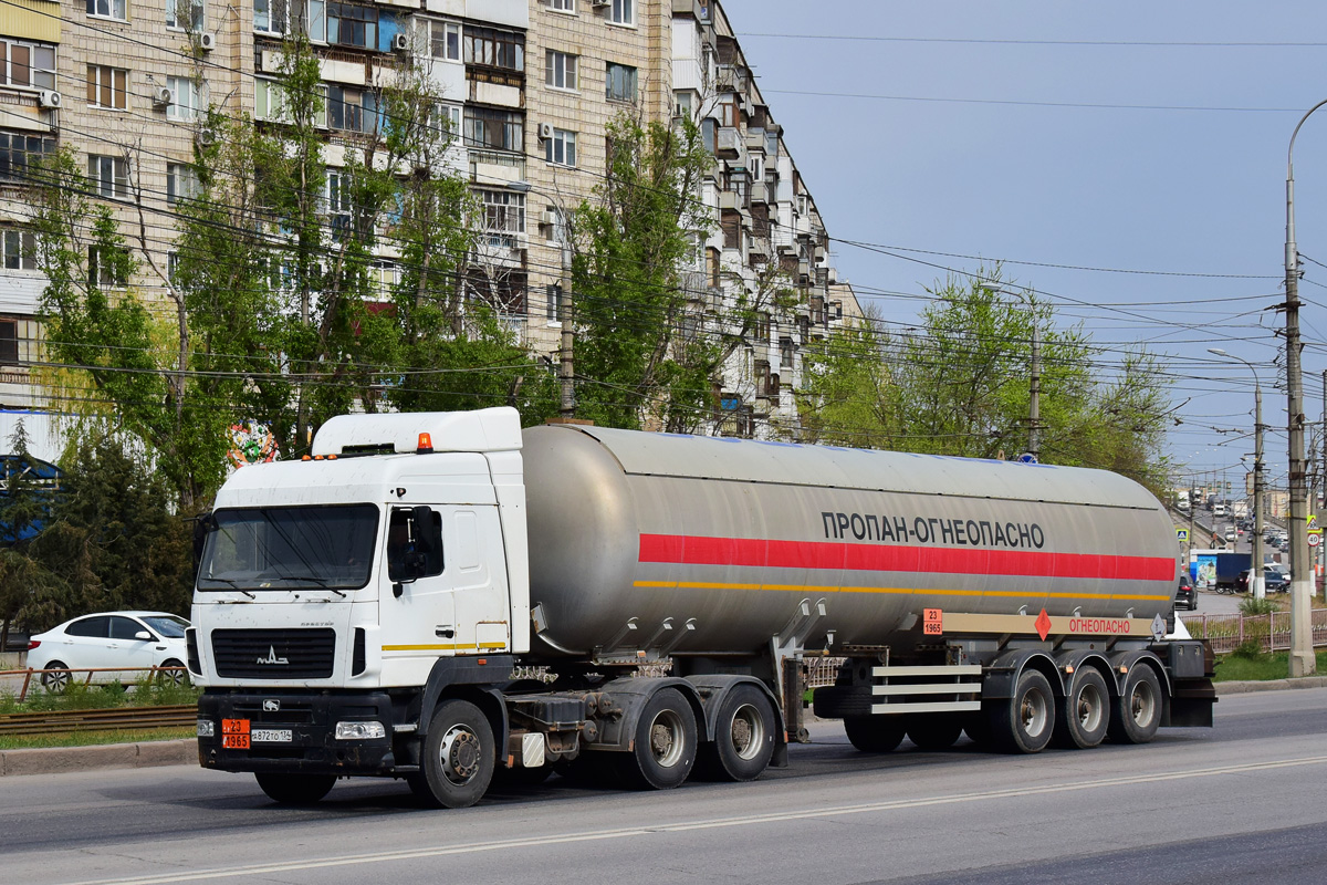 Волгоградская область, № А 872 ТО 134 — МАЗ-6430B9