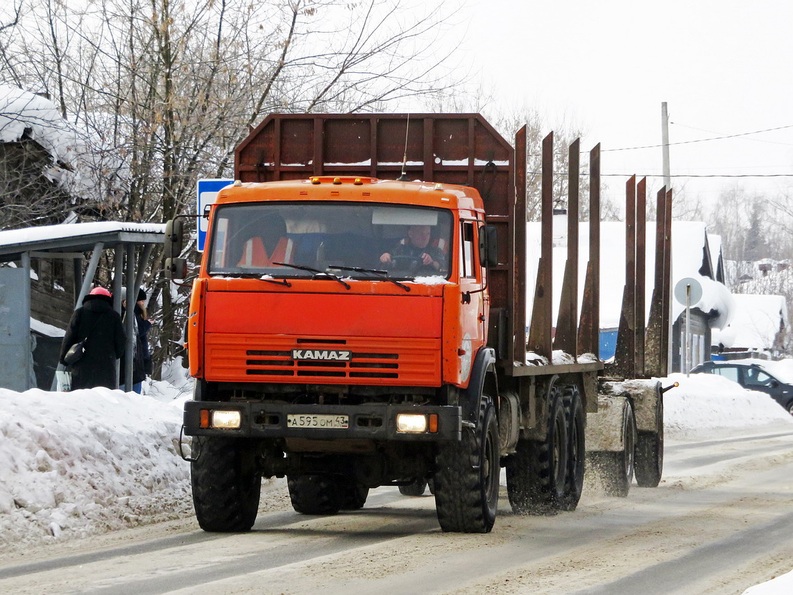 Кировская область, № А 595 ОМ 43 — КамАЗ-43118-10 [43118K]