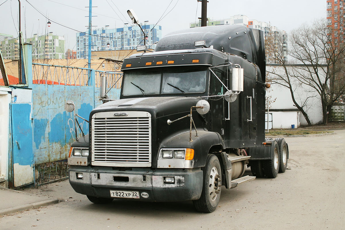 Алтайский край, № Т 822 ХР 22 — Freightliner FLD 120