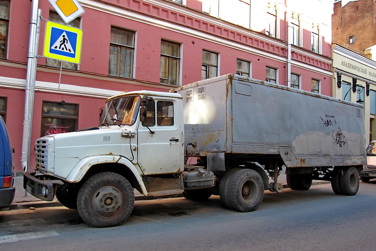 Санкт-Петербург, № В 413 НХ 78 — ЗИЛ-442160