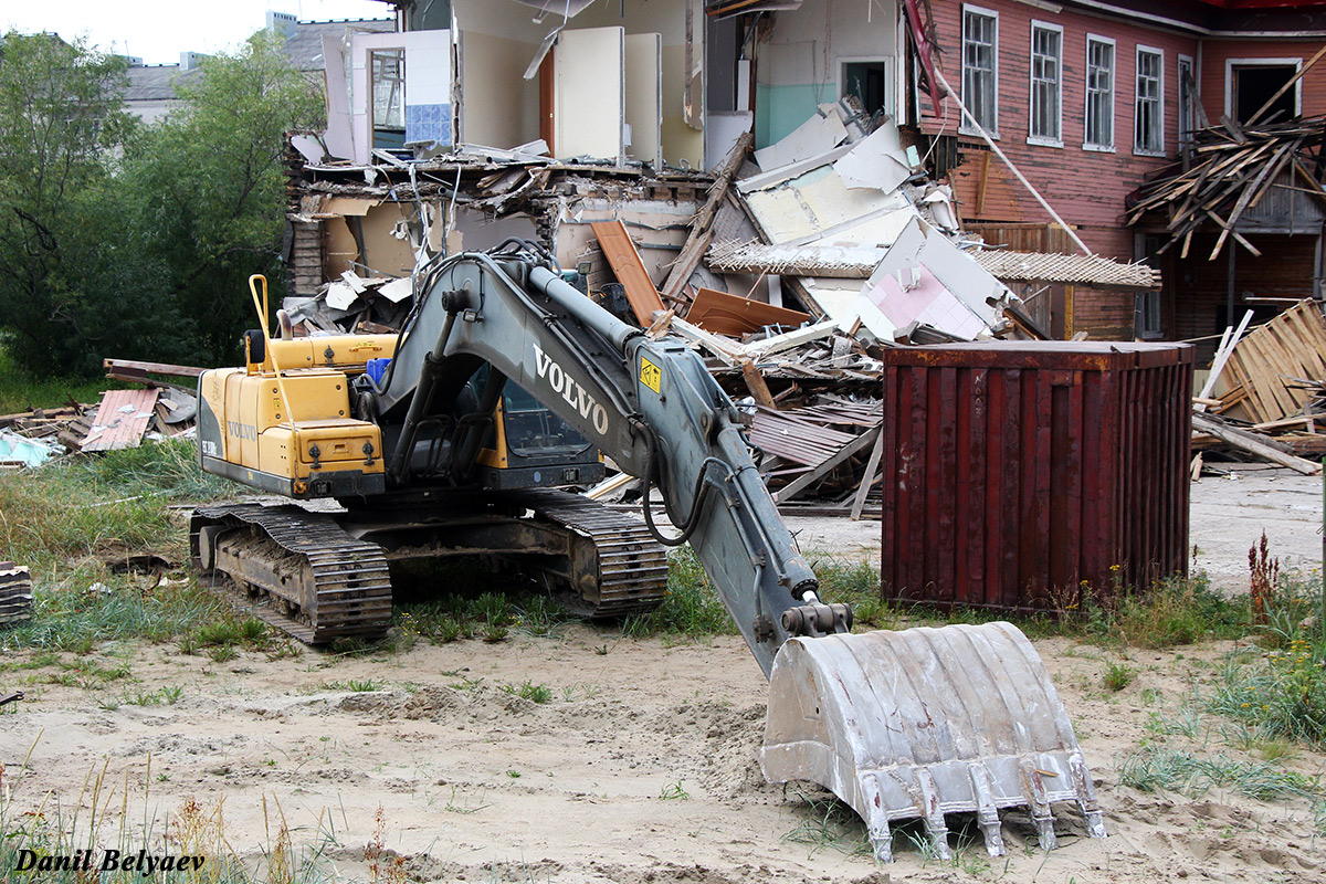 Ненецкий автономный округ, № 9862 ОН 83 — Volvo EC210