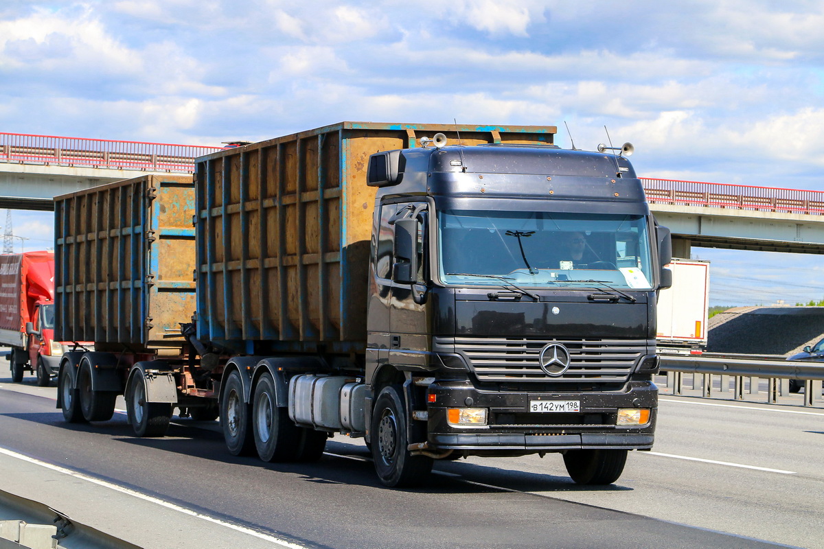 Санкт-Петербург, № В 142 УМ 198 — Mercedes-Benz Actros ('1997)