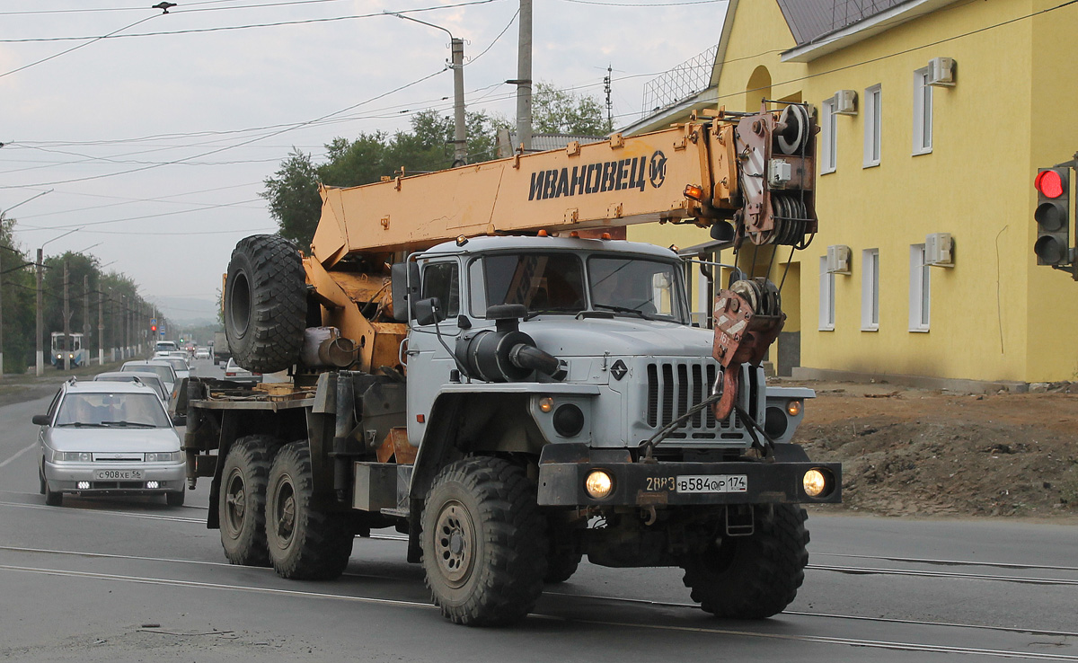 Челябинская область, № В 584 ОР 174 — Урал-5557-40