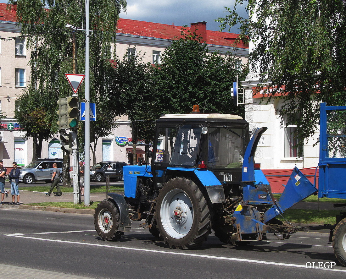 Витебская область, № ВК-2 3353 — Беларус-82.1