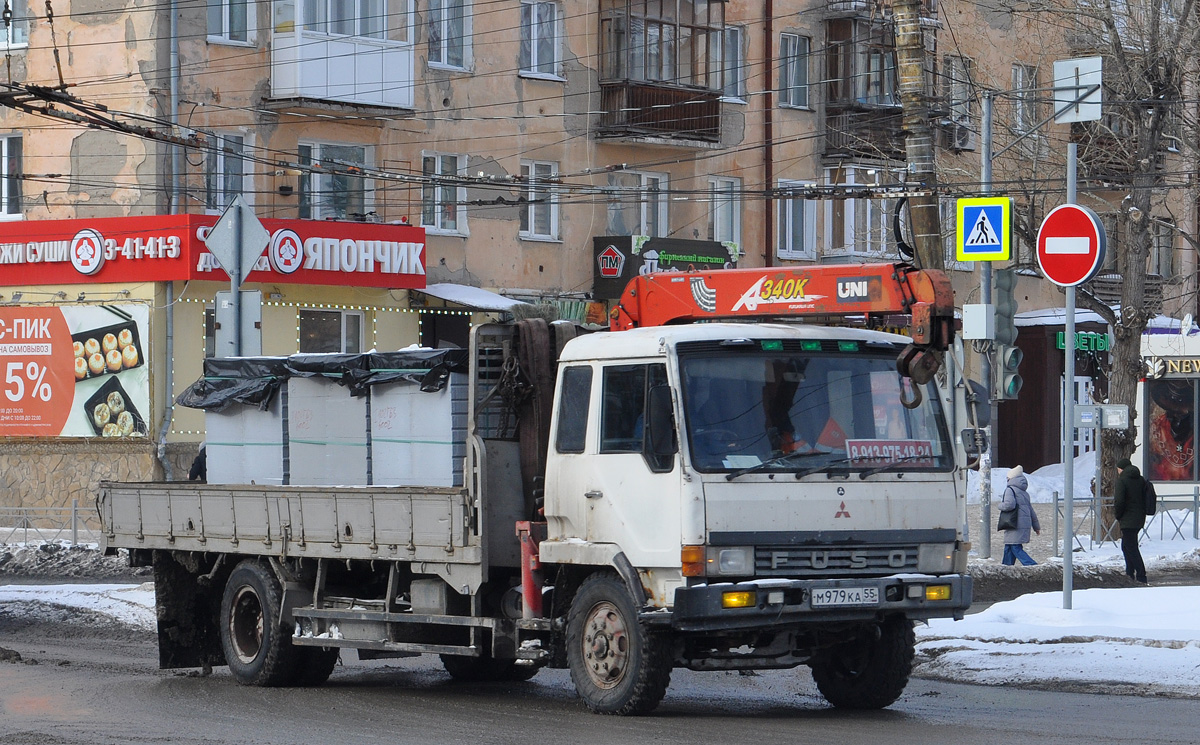 Омская область, № М 979 КА 55 — Mitsubishi Fuso Canter