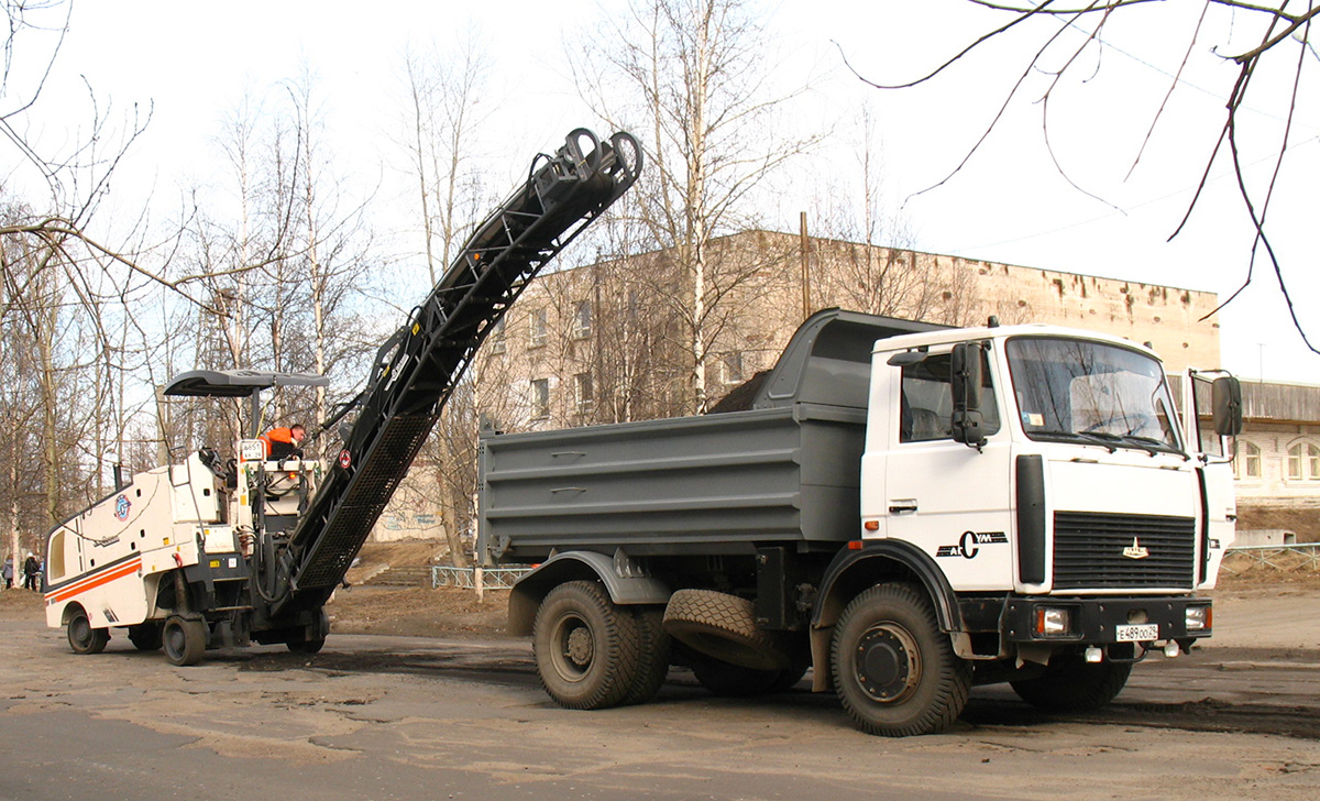 Архангельская область, № 6551 АК 29 — Wirtgen (общая модель); Архангельская область, № Е 489 ОО 29 — МАЗ-555102